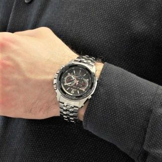 カシオ時計☆ダイナミックなデザイン・メカニカルテイス抜群!!6電波ソーラーモデル