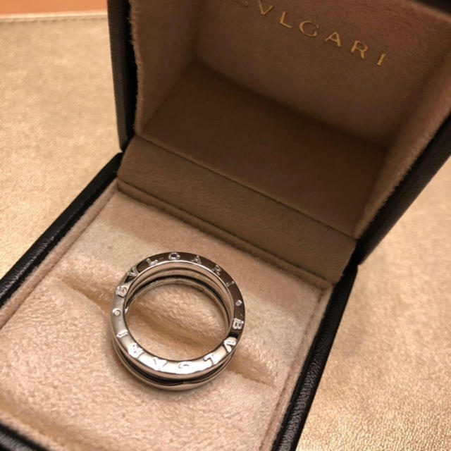 BVLGARI(ブルガリ)のBVLGARI B-zero1 ホワイトゴールドK18 ♯55 正規品 レディースのアクセサリー(リング(指輪))の商品写真