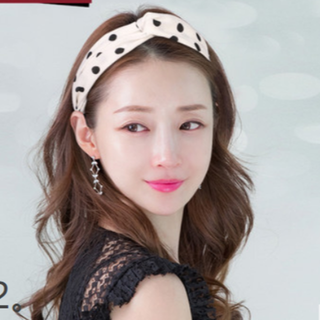 水玉のヘアバンド【ホワイト】(ヘアバンド)
