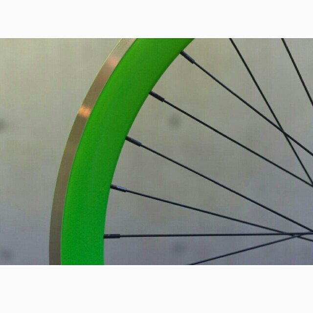 【FUN】カメレオンホイール リア COLOR : グリーン スポーツ/アウトドアの自転車(パーツ)の商品写真