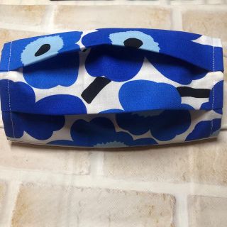 マリメッコ(marimekko)のマスクカバー　両面プリーツ　残り僅か！！(その他)