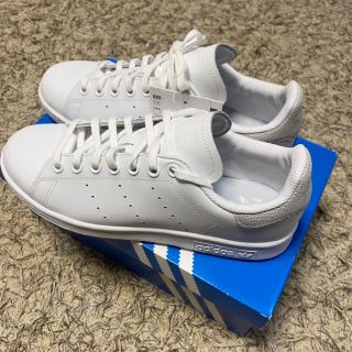 アディダス(adidas)のスニーカー(スニーカー)