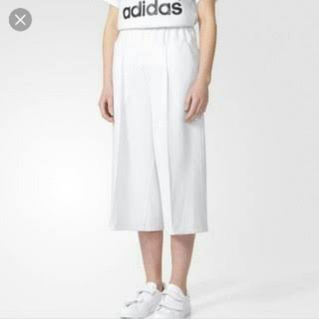 HYKE(ハイク)の値下げ　HYKE × adidas ガウチョパンツ レディースのパンツ(その他)の商品写真