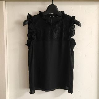 ザラ(ZARA)のZARA ノースリーブトップス　ブラック　フリル　レース　XS(シャツ/ブラウス(半袖/袖なし))