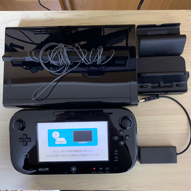 ◾️美品◾️Wii U 本体　32G ブラック　カバー・ソフト1本つき