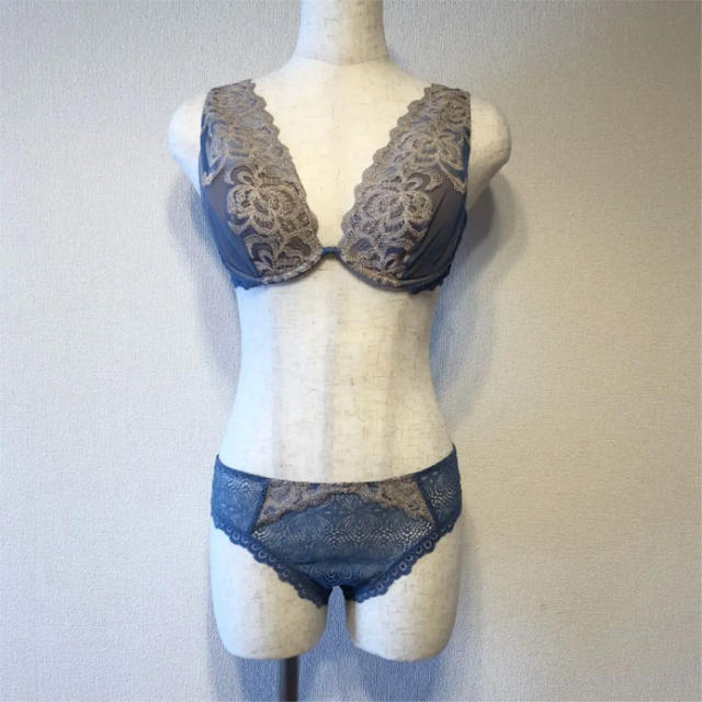 【新品】インティミッシミ intimissimi ブラ ショーツ 2点セット