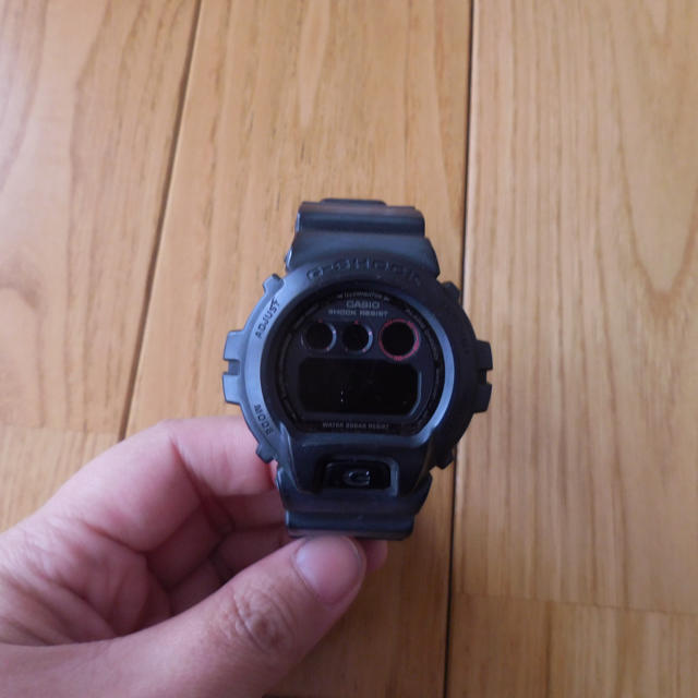 G-SHOCK(ジーショック)のg−shock＊DW−6900＊マットブラックレッドアイ メンズの時計(腕時計(デジタル))の商品写真