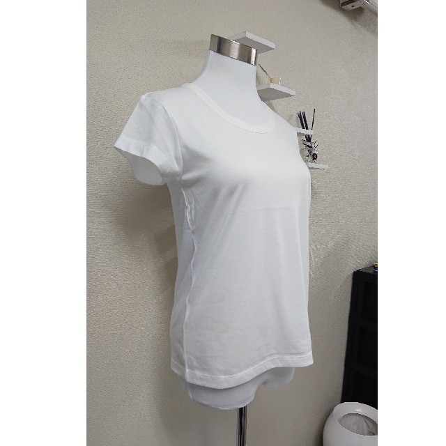AZUL by moussy(アズールバイマウジー)のAZULE by mouzy Tシャツ white レディースのトップス(Tシャツ(半袖/袖なし))の商品写真