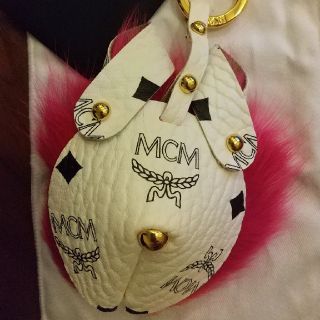 エムシーエム(MCM)の専用ページ　MCM チャーム(チャーム)