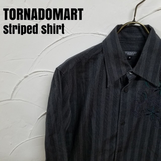 トルネードマート(TORNADO MART)のTORNADOMART/トルネードマート 長袖 刺繍入り ストライプ シャツ(シャツ)