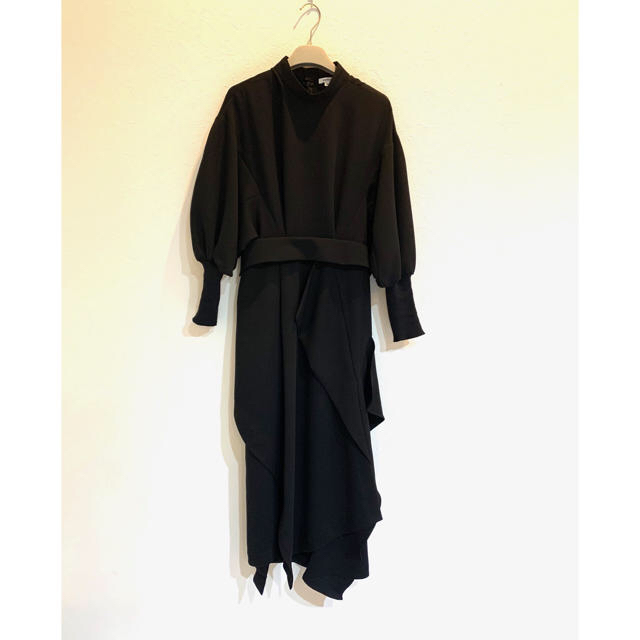 ENFOLD - ENFOLD 19SS PEジョーゼットデザインドレス 黒 美品 ... ENFOLD 19SS アシンメトリージョーゼットワンピース