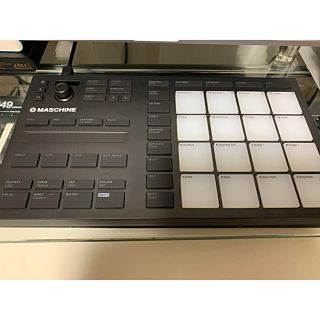 MASCHINE MIKRO MK3(MIDIコントローラー)