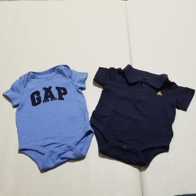 babyGAP(ベビーギャップ)のbaby GAP　ロンパース2枚セット　0-3M ブルー　ネイビー　夏 キッズ/ベビー/マタニティのベビー服(~85cm)(ロンパース)の商品写真