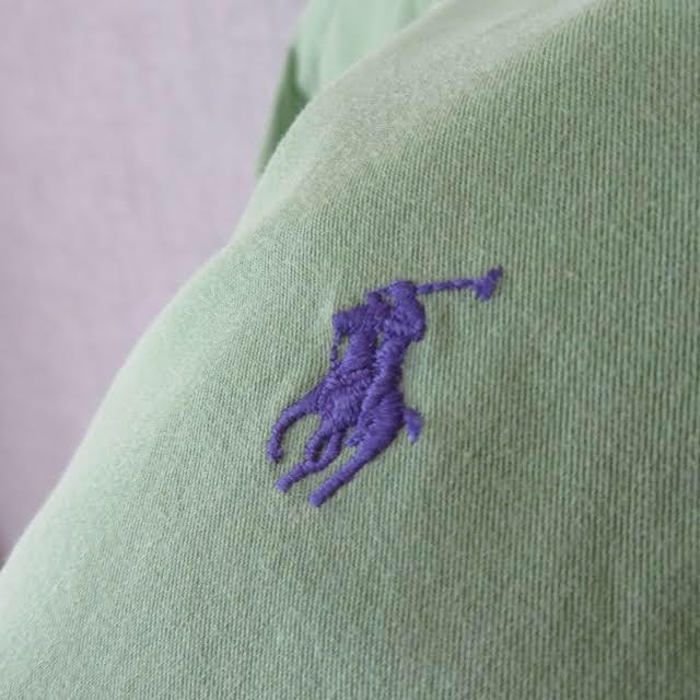 POLO RALPH LAUREN(ポロラルフローレン)の90s ラルフローレン 刺繍ロゴ オーバーシャツ くすみグリーン 古着女子 レディースのトップス(シャツ/ブラウス(長袖/七分))の商品写真