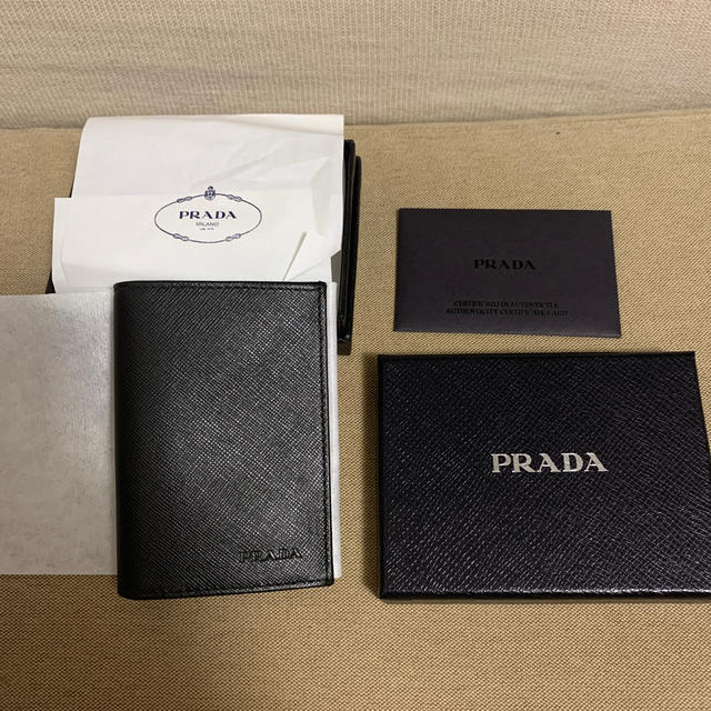 PRADA(プラダ)のPRADA カードケース メンズのファッション小物(名刺入れ/定期入れ)の商品写真