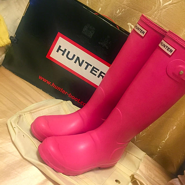 HUNTER(ハンター)のハンターshocking pink💖 レディースの靴/シューズ(レインブーツ/長靴)の商品写真