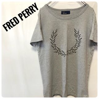 フレッドペリー(FRED PERRY)の極美品　フレッドペリー　レディース　Tシャツ　ドット柄月桂樹ロゴ　グレー　M(Tシャツ(半袖/袖なし))