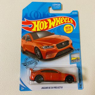 ジャガー(Jaguar)のHot wheels  ジャガー　XE SU プロジェクト　オレンジ　ミニカー(ミニカー)