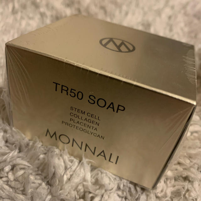 MONNALI TR50ソープ　モナリ　ゴールドシリーズ コスメ/美容のスキンケア/基礎化粧品(洗顔料)の商品写真