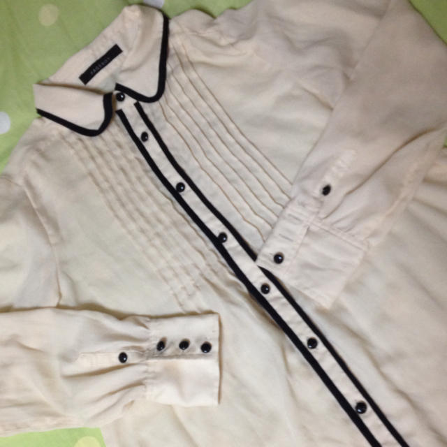 PAGEBOY(ページボーイ)のPAGEBOY シャツ レディースのトップス(シャツ/ブラウス(長袖/七分))の商品写真