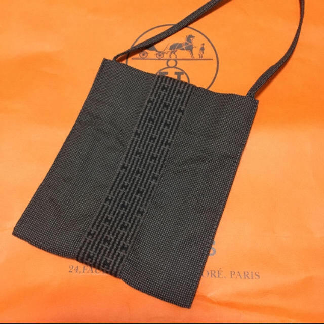 Hermes(エルメス)の1回使用のみ　エルメスエールポシェット レディースのバッグ(ショルダーバッグ)の商品写真