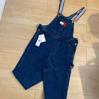 トミーヒルフィガー(TOMMY HILFIGER)のオーバーオール　サロペット　TOMMY JEANS 新品未使用(サロペット/オーバーオール)