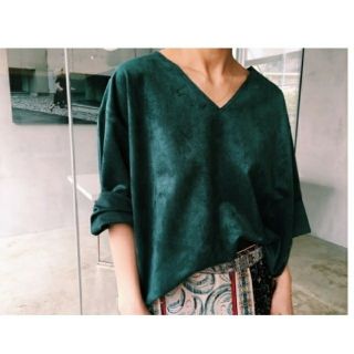 アメリヴィンテージ(Ameri VINTAGE)のAMERI アメリ / SUEDE LIKE V NECK TOP(カットソー(半袖/袖なし))