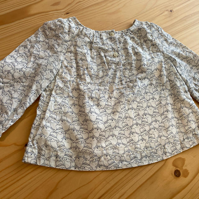 babyGAP(ベビーギャップ)のベビーギャップ　ブラウス　70 キッズ/ベビー/マタニティのベビー服(~85cm)(シャツ/カットソー)の商品写真