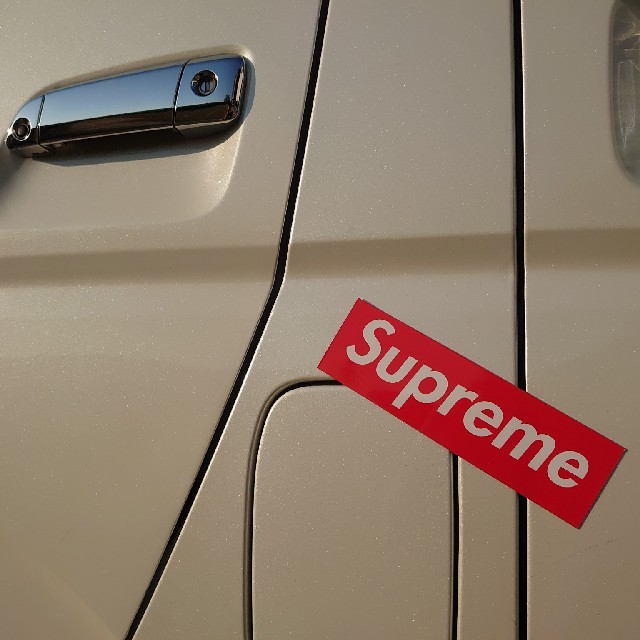 SUPREME マグネット ステッカー ロゴ 赤 レッド 1枚 シュプリーム