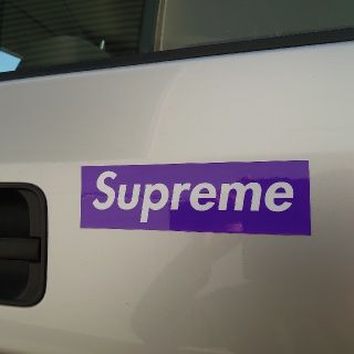 SUPREME マグネット ステッカー ロゴ 紫 パープル 1枚 シュプリーム(ステッカー)