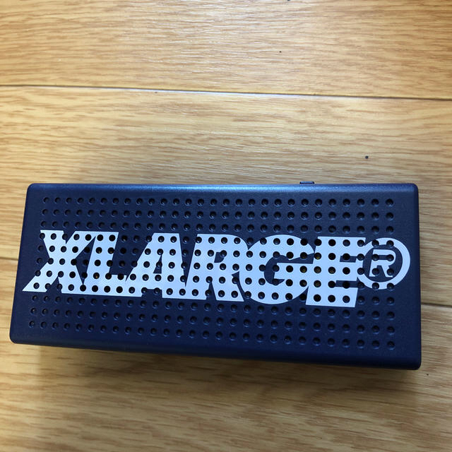 XLARGE(エクストララージ)のスマホ　携帯用　スピーカー スマホ/家電/カメラのオーディオ機器(スピーカー)の商品写真