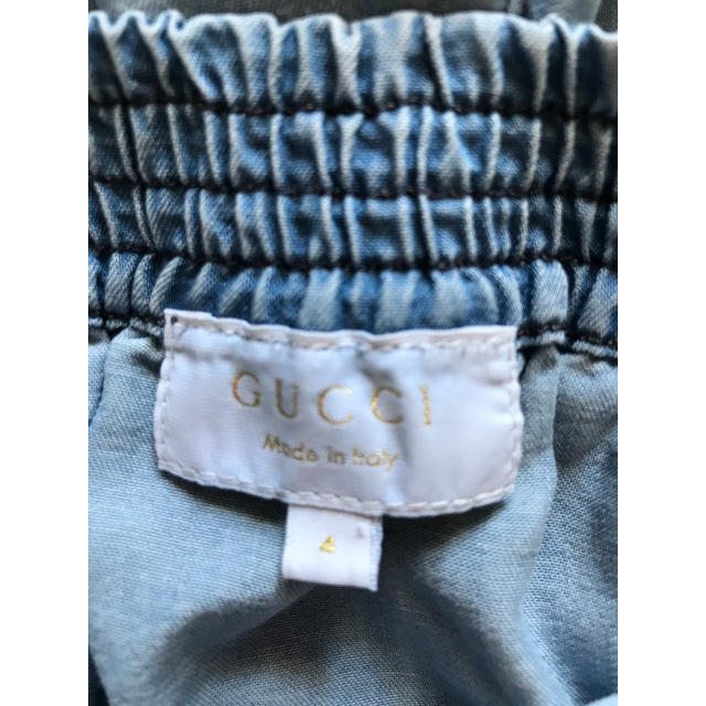 Gucci(グッチ)のグッチキッズ　オールインワンサロペット　4A キッズ/ベビー/マタニティのキッズ服女の子用(90cm~)(パンツ/スパッツ)の商品写真