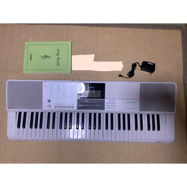 CASIO(カシオ)のCASIO LK-516 キーボード　ピアノ　GW割引&即日発送 楽器の鍵盤楽器(キーボード/シンセサイザー)の商品写真