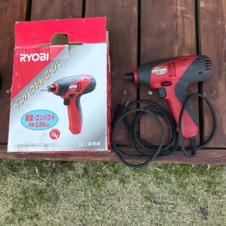 リョービ(RYOBI)のRIN2010様専用　リョービ　インパクトドライバー　100V(工具)