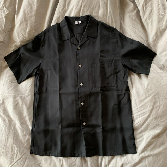 UNIQLO(ユニクロ)のuniqlo U 2018SS 半袖シャツ ブラック M メンズのトップス(シャツ)の商品写真