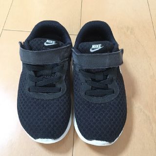 ナイキ(NIKE)の【子供靴】ナイキ タンジュン 17cm 黒✕白（スニーカー シューズ キッズ）(スニーカー)