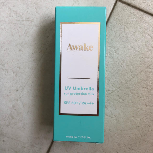 AWAKE(アウェイク)のアウェイク　UVアンブレラ　サンプロテクションミルク　新品おこ コスメ/美容のボディケア(日焼け止め/サンオイル)の商品写真