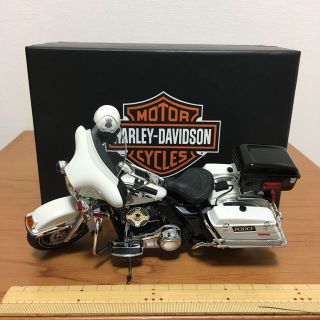 ハーレーダビッドソン(Harley Davidson)のハーレー 2008 FLHTP ポリス仕様 1/12  ミニカー　オフィシャル(ミニカー)