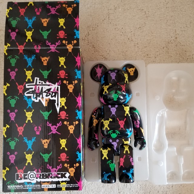 MEDICOM TOY(メディコムトイ)のSTUSSY　ベアブリック　４００% エンタメ/ホビーのおもちゃ/ぬいぐるみ(キャラクターグッズ)の商品写真