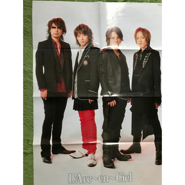 L'Arc～en～Ciel(ラルクアンシエル)の★L'Arc〜en〜Ciel★ポスター★おまけ付き エンタメ/ホビーの雑誌(音楽/芸能)の商品写真