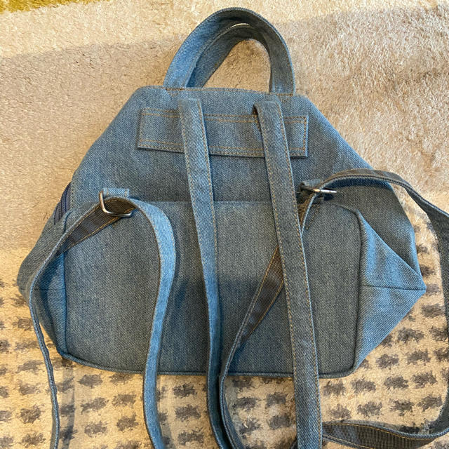 anySiS(エニィスィス)のデニム生地　リュック　バッグ レディースのバッグ(リュック/バックパック)の商品写真