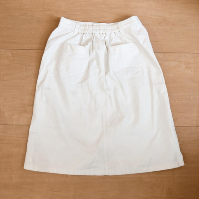 chocol raffine robe(ショコラフィネローブ)のスカート　白　デニム レディースのスカート(ひざ丈スカート)の商品写真