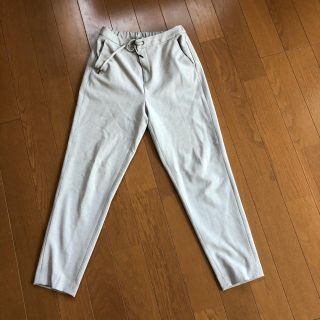 ユナイテッドアローズ(UNITED ARROWS)のアンクル丈パンツ　グレー　値下げしました(カジュアルパンツ)