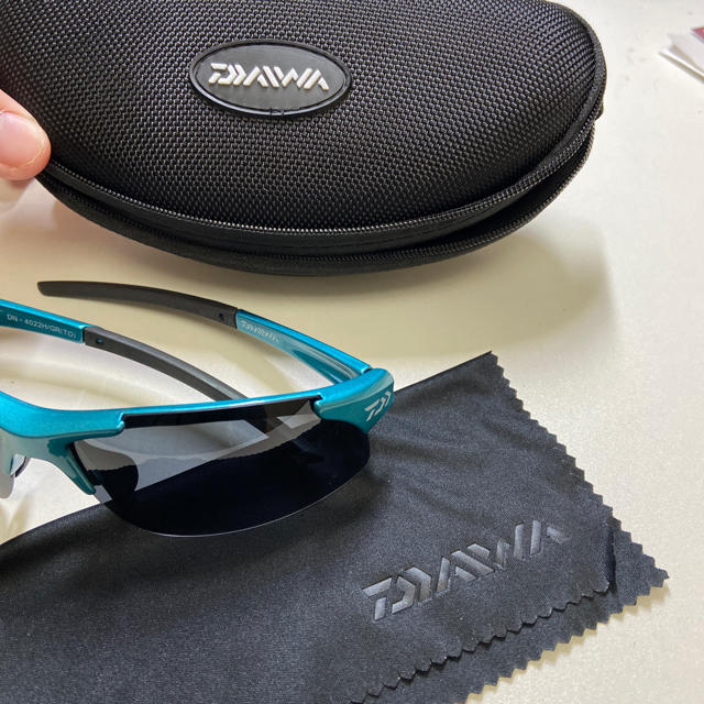 DAIWA(ダイワ)のDAIWA 偏光サングラス ターコイズブルー メンズのファッション小物(サングラス/メガネ)の商品写真