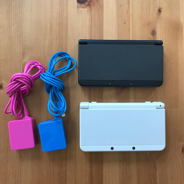 3DS 本体と充電ケーブル　セット＊