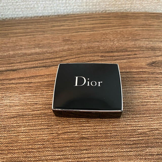 Christian Dior(クリスチャンディオール)のサンク　クルール　646 コスメ/美容のベースメイク/化粧品(アイシャドウ)の商品写真