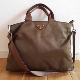 プラダ(PRADA)のPRADA　ショルダー付きナイロントートバッグ　茶色(ショルダーバッグ)