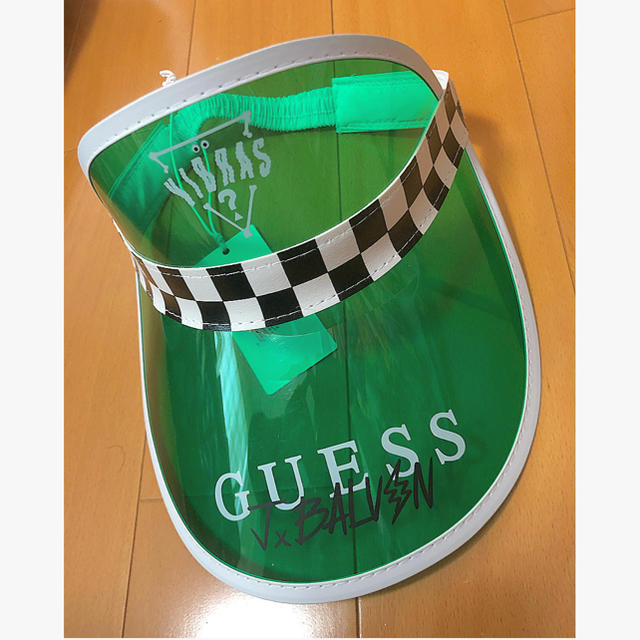 GUESS(ゲス)のGUESS サンバイザー 緑 メンズの帽子(サンバイザー)の商品写真