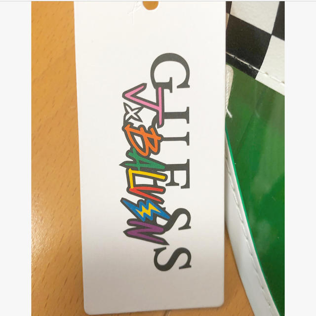 GUESS(ゲス)のGUESS サンバイザー 緑 メンズの帽子(サンバイザー)の商品写真