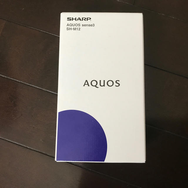 AQUOS(アクオス)のAQUOS Sense3  simフリー　新品・未使用　ライトカッパー スマホ/家電/カメラのスマートフォン/携帯電話(スマートフォン本体)の商品写真